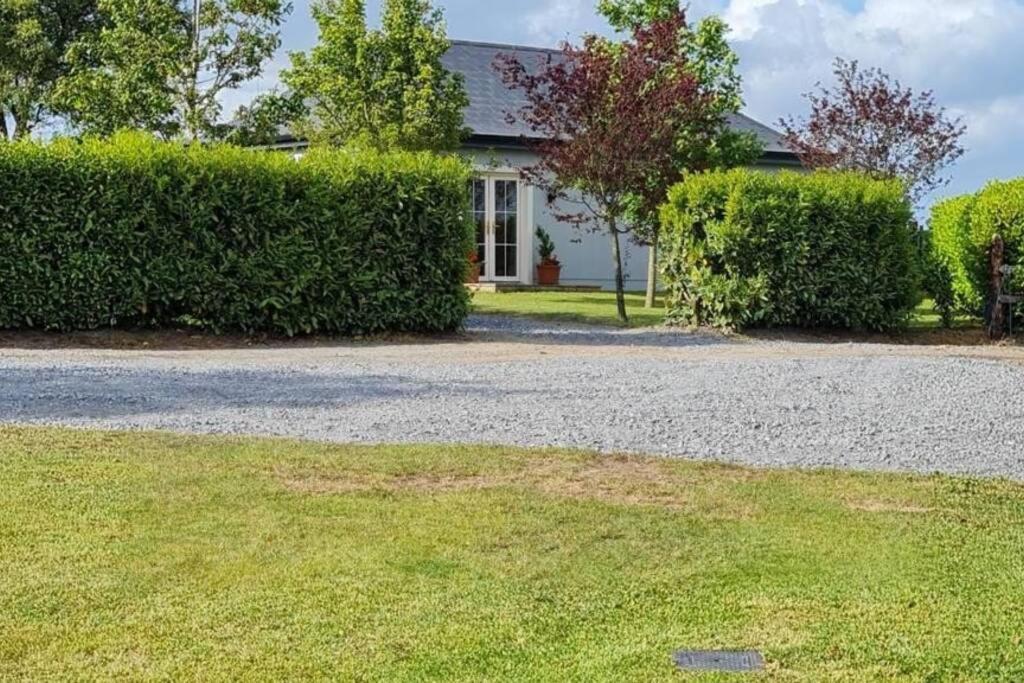 Yellow Heights Accommodation Tinahely Exterior photo